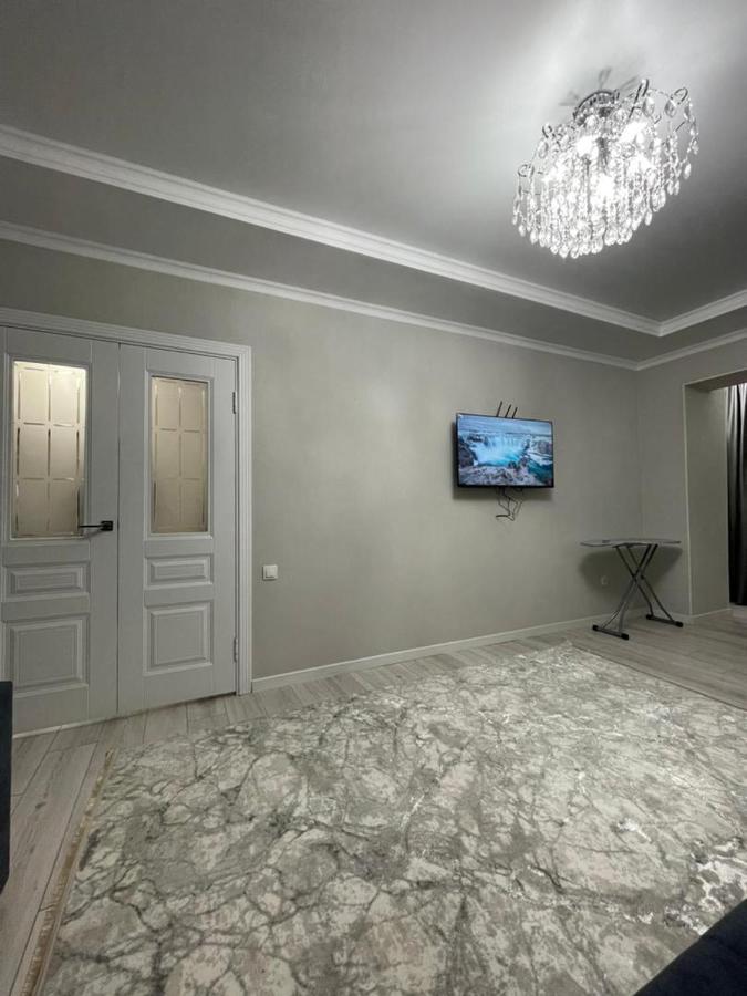 Apartment In Street Toktogula 77 比什凯克 外观 照片